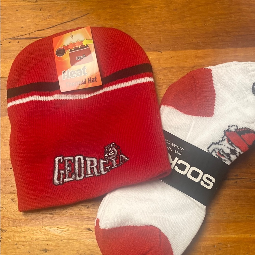 Georgia Red Thermal Hat and Socks Set
